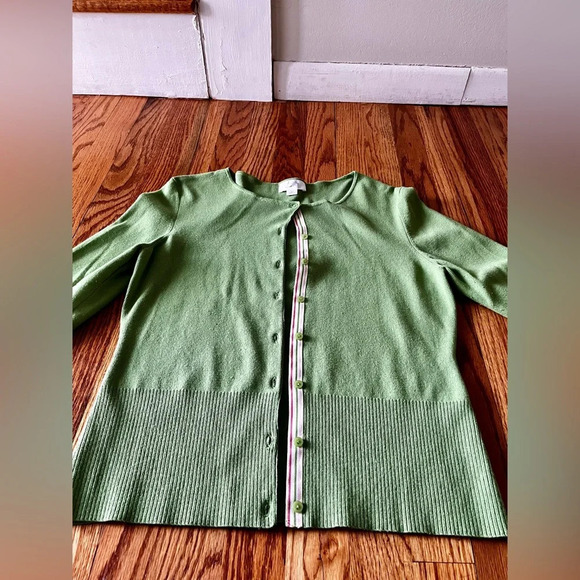 Ann Taylor LOFT - Cardigan Apple Color - Medium - with Ribbon Detail - Picture 2 of 12